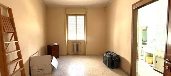 Квартира с 6 комнатами в Лечче, Италия № 34960 8