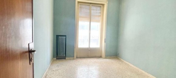 Квартира с 6 комнатами в Лечче, Италия № 34960 12