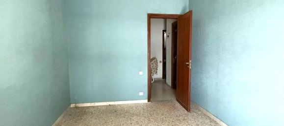 Квартира с 6 комнатами в Лечче, Италия № 34960 14