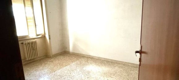 Квартира с 6 комнатами в Лечче, Италия № 34960 18