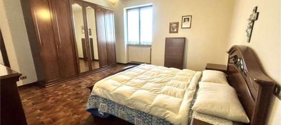 3 rooms Apartment in Palazzolo sull'Oglio, Italy No. 164430 10