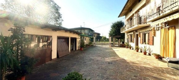 3 rooms Apartment in Palazzolo sull'Oglio, Italy No. 164430 9