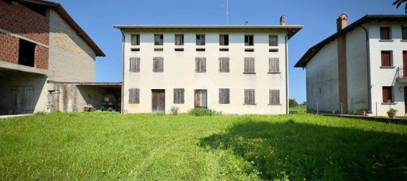 3 Schlafzimmer Haus in Pordenone, Italy, Nr. 313566 2