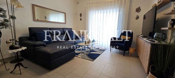 Квартира с 3 спальнями в Сан-Пауль-иль-Бахар, Мальта № 2834 2