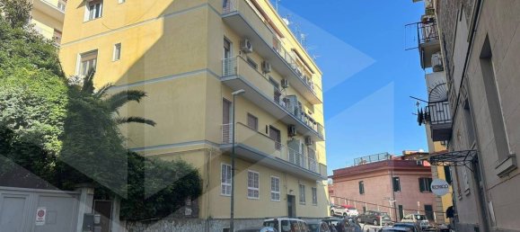 1 Schlafzimmer Wohnung in Naples, Italy, Nr. 26287 8