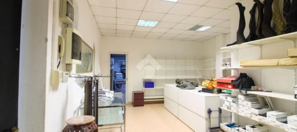 300m² Warehouse in Pioltello, Italy No. 80265 29