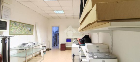 300m² Warehouse in Pioltello, Italy No. 80265 3