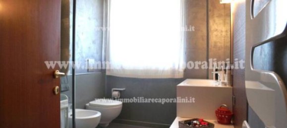 3 chambres Appartement à Montecassiano, Italy No. 347640 28