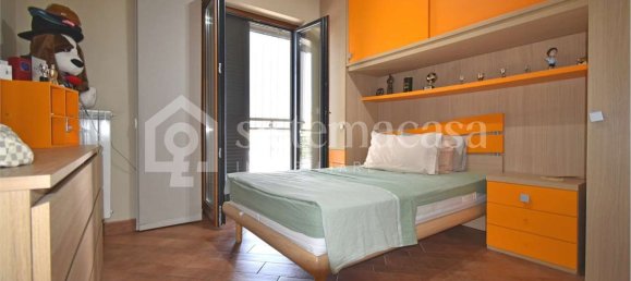 4 bedrooms House in Brusciano, Italy No. 346124 17