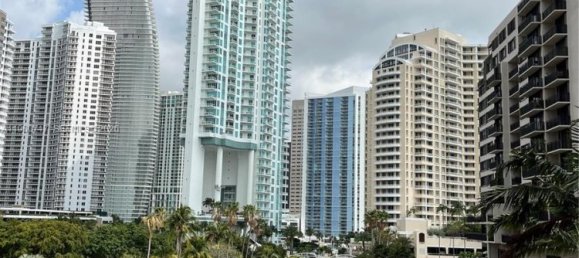 2 غرف نوم عقار تجاري في Miami, الولايات المتحدة رقم 615382 10
