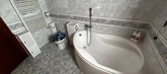 2-salle Appartement à Cogliate, Italy No. 27478 26