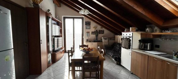 2-salle Appartement à Cogliate, Italy No. 27478 10