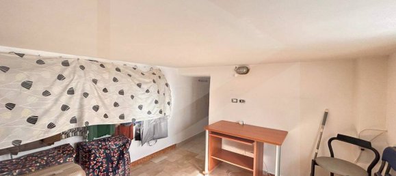 2 Schlafzimmer Haus in Bitetto, Italy, Nr. 18598 29