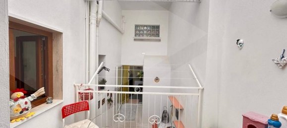 2 Schlafzimmer Haus in Bitetto, Italy, Nr. 18598 12