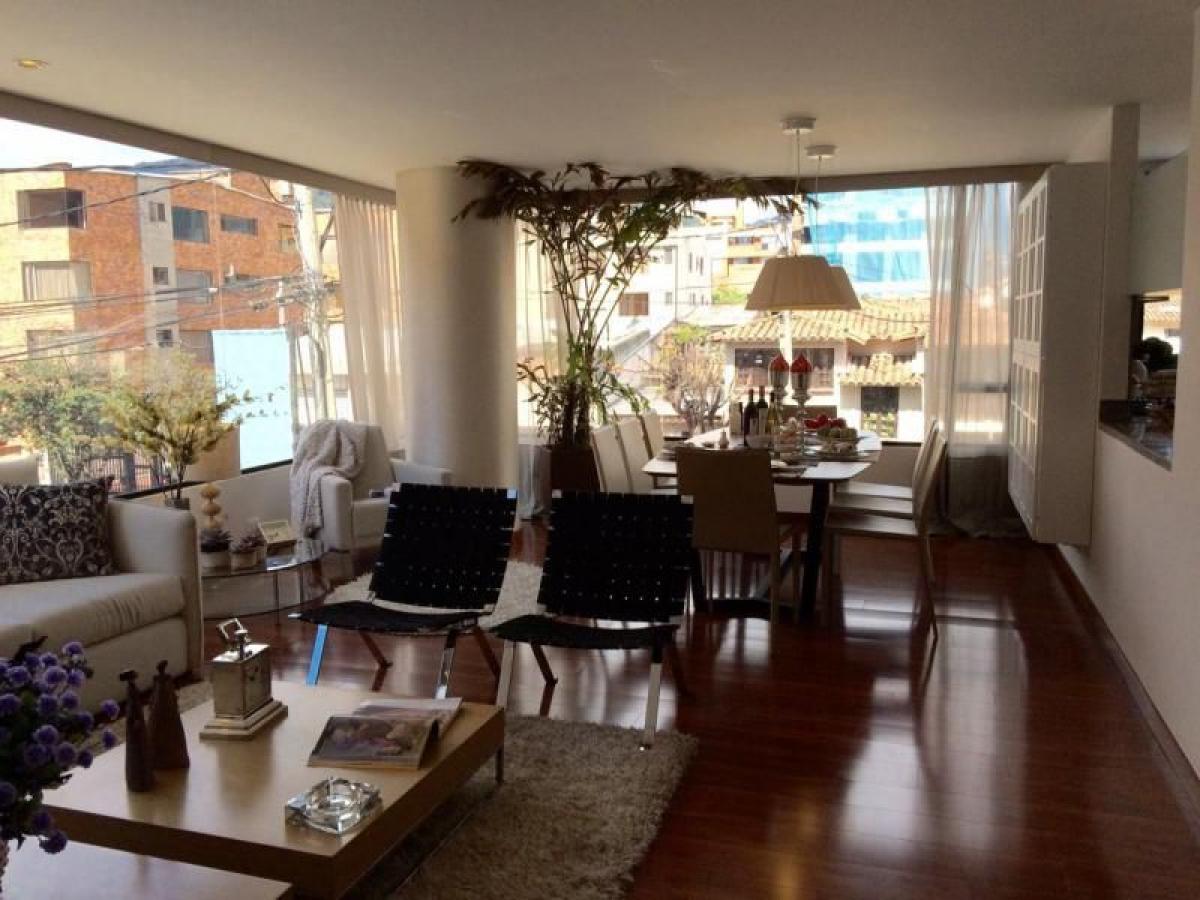 3 bedrooms House in Bogota, Colombia No. 14491