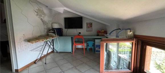 3 rooms Apartment in Appiano Gentile, Italy No. 291947 9