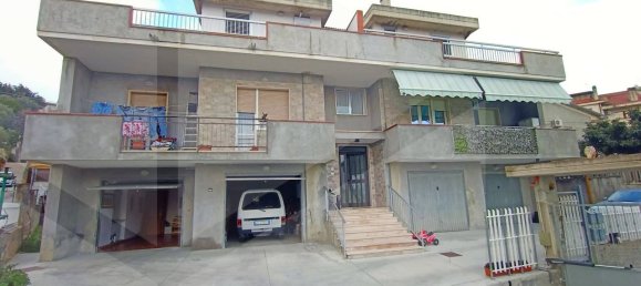 Квартира с 4 комнатами в Пескара, Италия № 22999 3