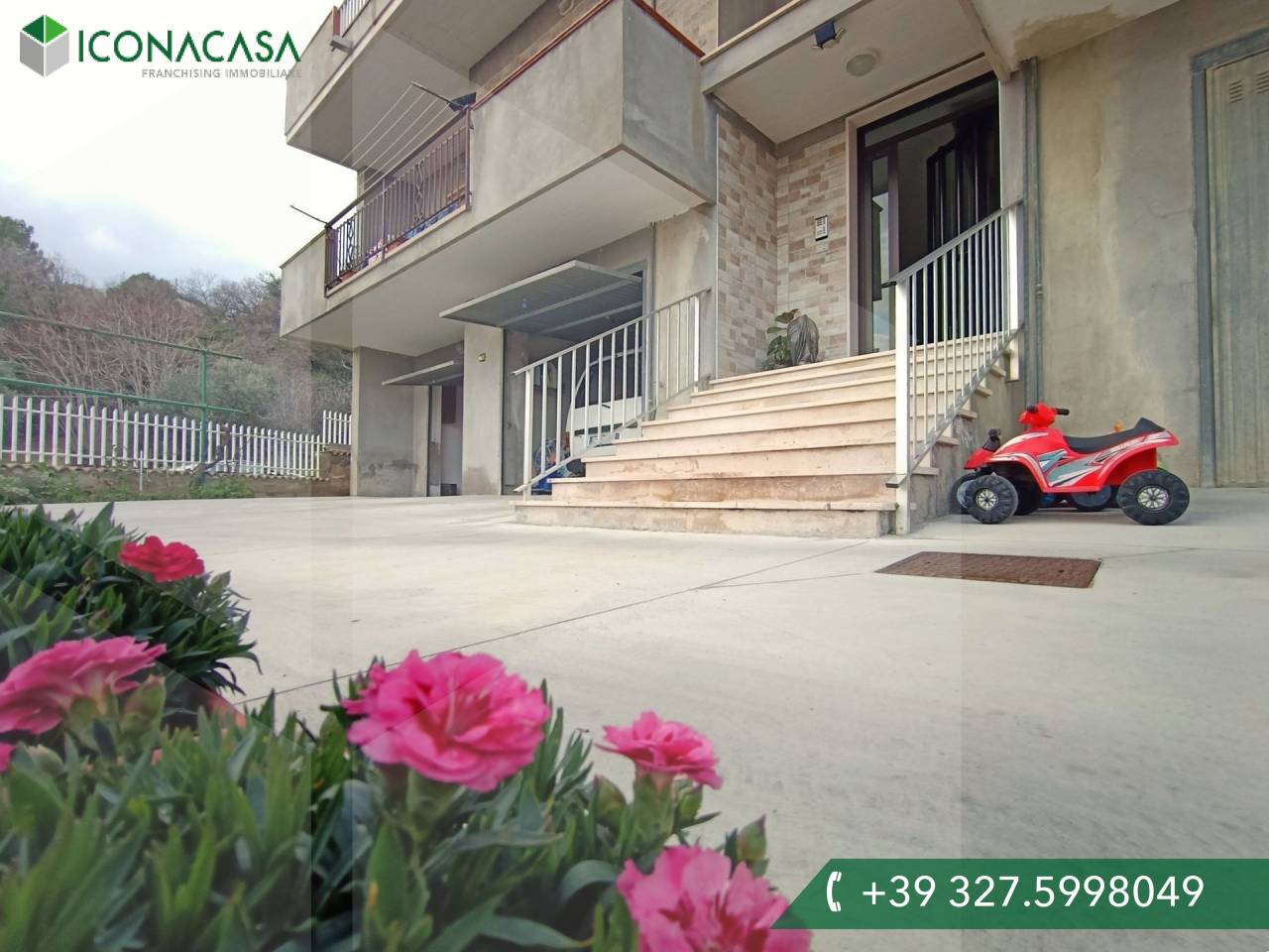 Квартира с 4 комнатами в Пескара, Италия № 22999