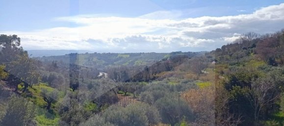 Квартира с 4 комнатами в Пескара, Италия № 22999 12