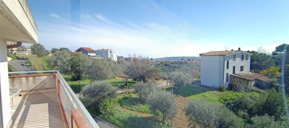 Квартира с 4 комнатами в Пескара, Италия № 22999 10