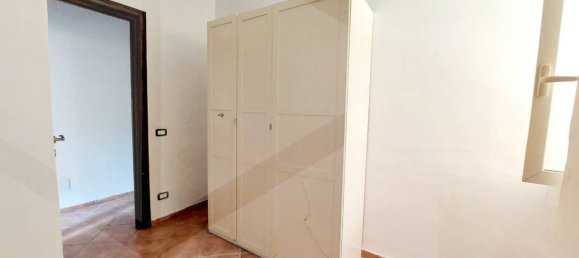 2-Zimmer Wohnung in Pozzuoli, Italy, Nr. 22261 8
