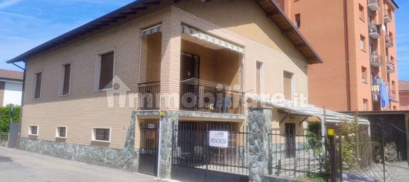 4 bedrooms Villa in Novi Ligure, Italy No. 286096 2