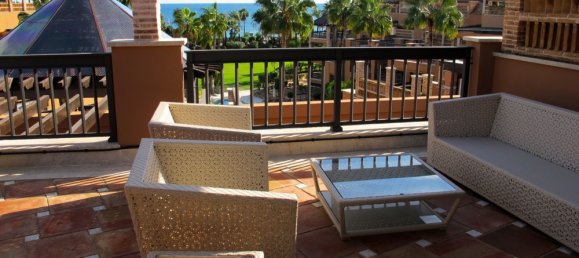 3 bedrooms Penthouse in Marbella, Spain No. 25251 12