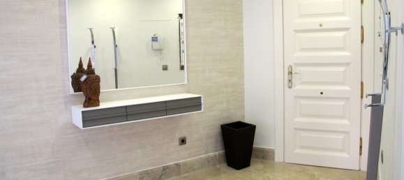 3 bedrooms Penthouse in Marbella, Spain No. 25251 5