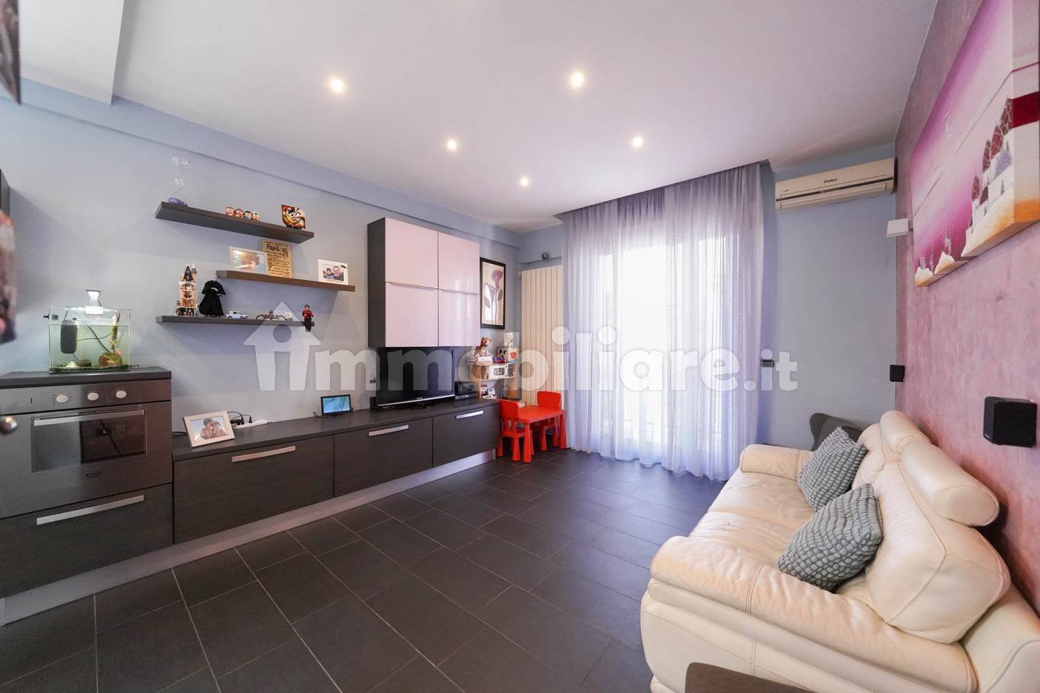 3 Schlafzimmer Wohnung in Palo del Colle, Italy, Nr. 43361