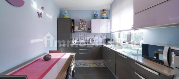 3 Schlafzimmer Wohnung in Palo del Colle, Italy, Nr. 43361 3