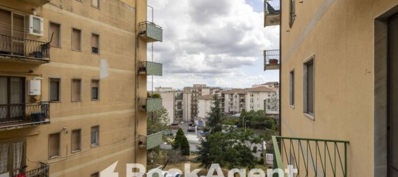 3 bedrooms Apartment in Catanzaro, Italy No. 348084 10