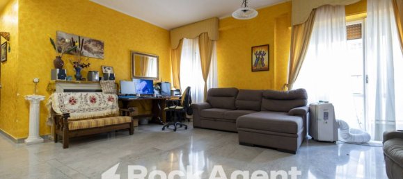 3 bedrooms Apartment in Catanzaro, Italy No. 348084 5