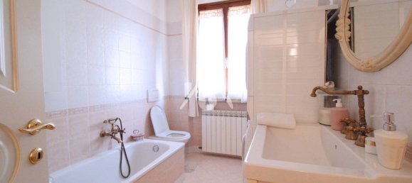 2 bedrooms Apartment in Altopascio, Italy No. 350709 7