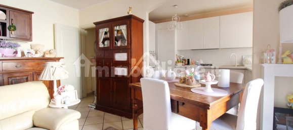 Apartamento de 2 dormitorios en Altopascio, Italy No. 350709 22