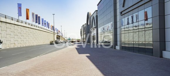 Laden in Sharjah Industrial Area, UAE 12312.5m², Nr. 6687 4
