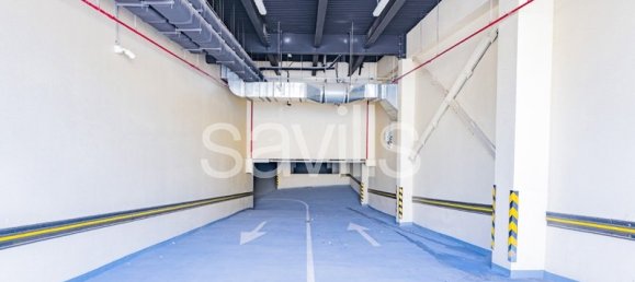 Laden in Sharjah Industrial Area, UAE 12312.5m², Nr. 6687 16