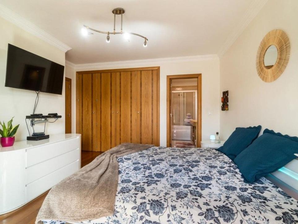 4 bedrooms Apartment in Cascais, Portugal No. 65078