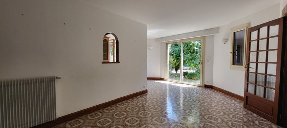 4 rooms House in Ruffec, France No. 278807 5