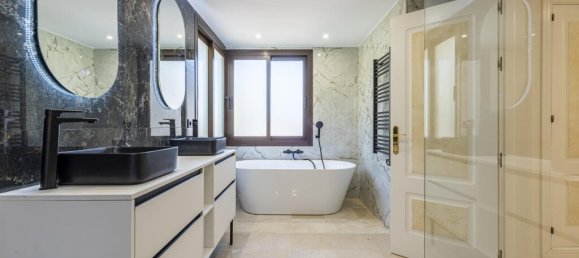 4 bedrooms Villa in Los Arqueros, Spain No. 22969 13