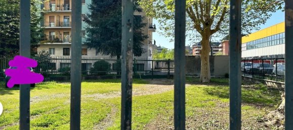  مرآب في Milan, Italy 10متر مربع رقم 255177 3