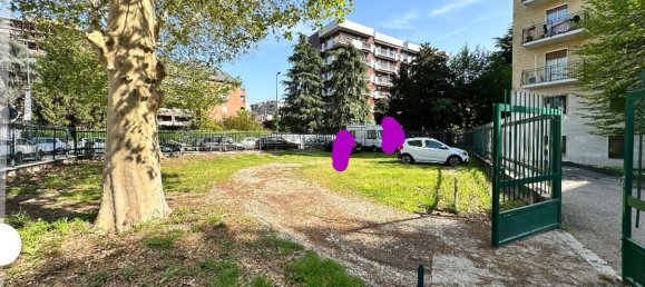  مرآب في Milan, Italy 10متر مربع رقم 255177 2