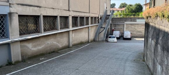 Entrepôt à Brescia, Italy 1650m² No. 327061 12