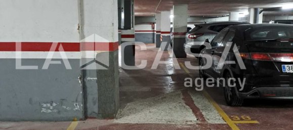 20m² Garage in Sant Marti, Spain No. 166226 3