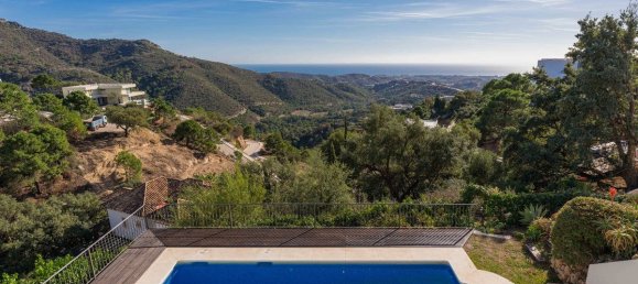 4 bedrooms House in Benahavis, Spain No. 39789 19