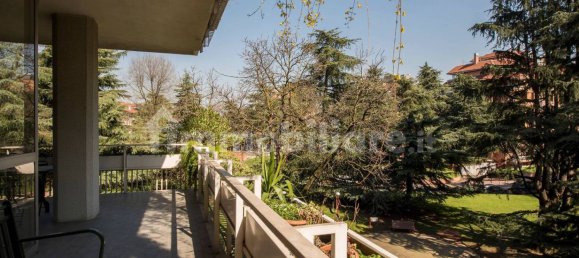 4 bedrooms Apartment in Segrate, Italy No. 15017 14