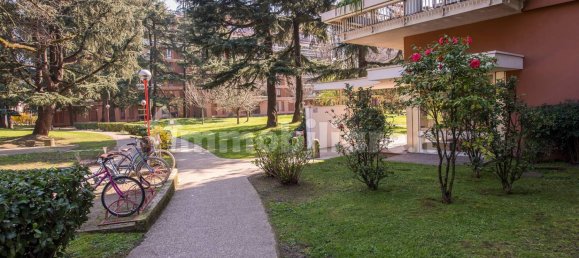 4 bedrooms Apartment in Segrate, Italy No. 15017 37