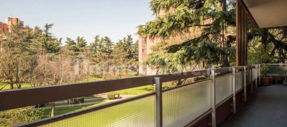 4 bedrooms Apartment in Segrate, Italy No. 15017 25