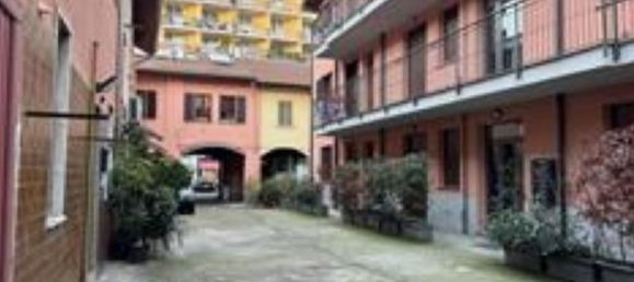 Квартира с 3 комнатами в Чинизелло Бальсамо, Италия № 1974 6