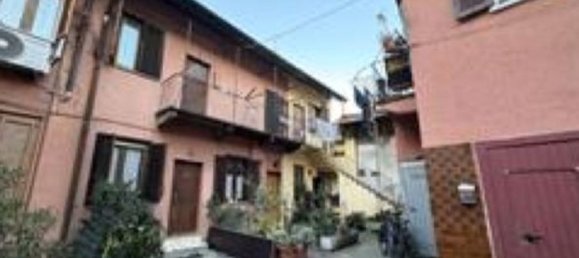 Квартира с 3 комнатами в Чинизелло Бальсамо, Италия № 1974 4