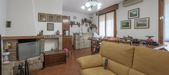 3غرفة شقة في San Cesario sul Panaro, Italy رقم 171701 20